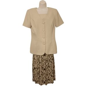 Leslie Faye Suit - Short Sleeve Blazier and Coordinating Skirt